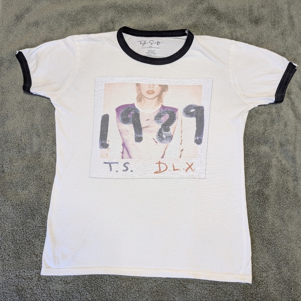 Taylor Swift 1989 T.S. D.L.X. Album Art Ringer T-Shirt Women's Lg - Has Defect*